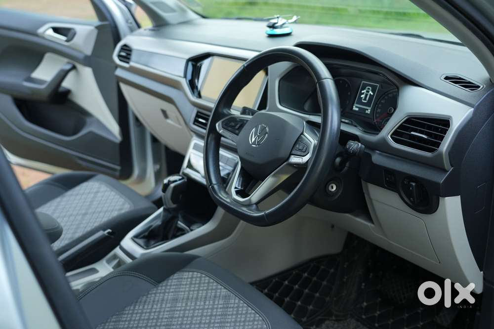 Volkswagen Taigun 1.0 Tsi Highline At, 2022, Petrol