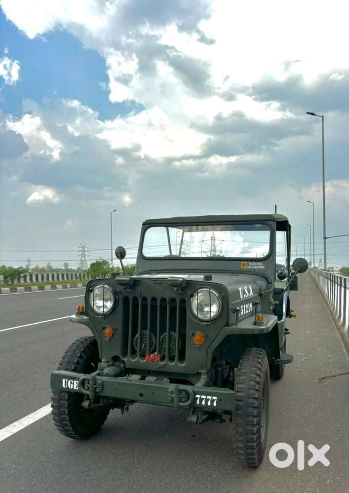 Mahindra Jeep Commander 1986