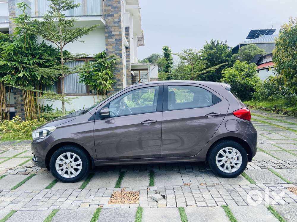 Tata Tiago 1.2 Revotron Xza, 2018, Petrol