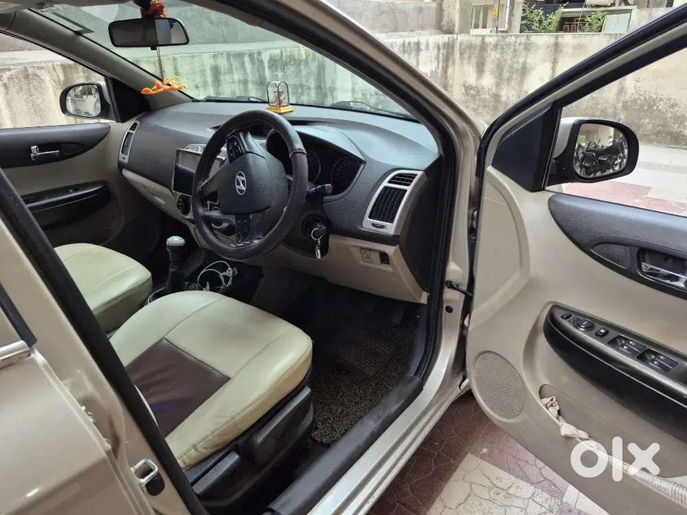 Hyundai I20 2011 Petrol/cng Well Maintained