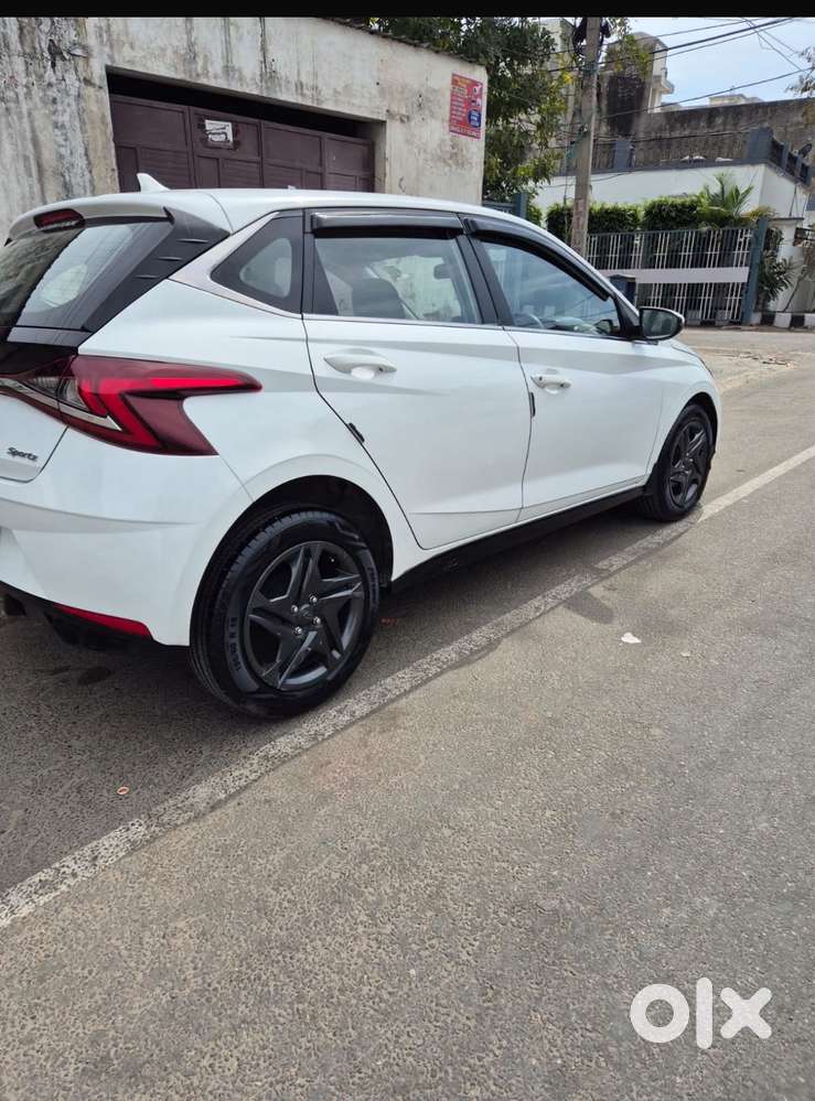 Hyundai I20 Sportz Plus Cvt, 2020, Petrol