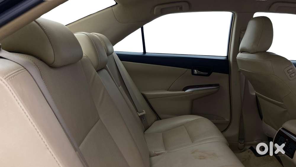 Toyota Camry [ ] 2.5 L At, 2013, Petrol