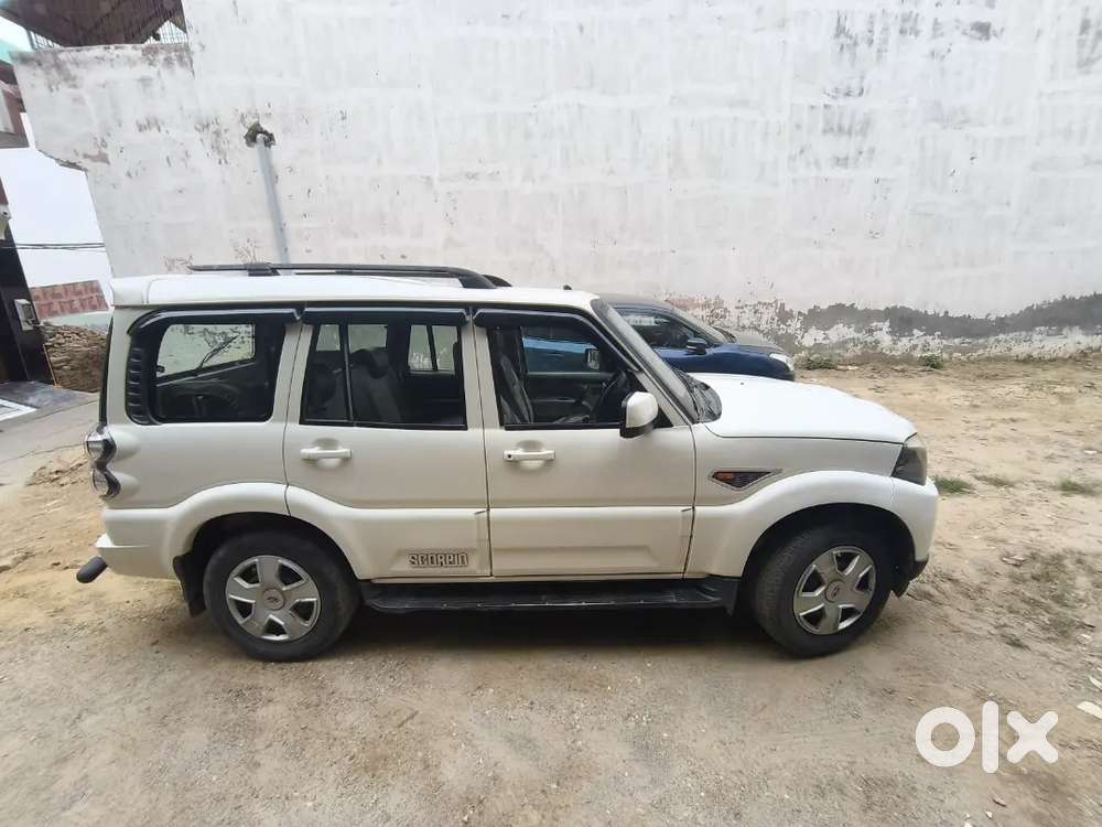 Mahindra Scorpio 2016