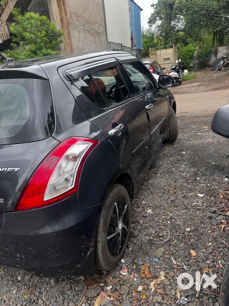 Maruti Suzuki Swift 2015 Diesel 105000 Km Driven