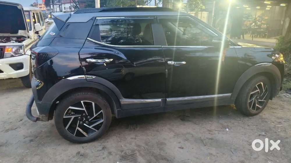 Mahindra Xuv 3xo Petrol 2025