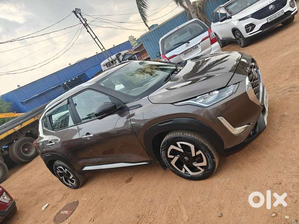 Nissan Magnite 1.0 Xv Premium Dual Tone, 2021, Petrol