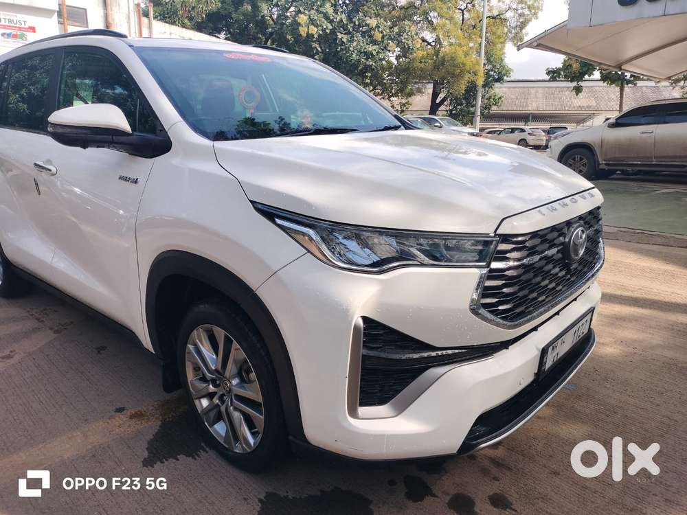 Toyota Innova Hycross 2.0 Zx Hybrid 7 Str, 2023, Petrol