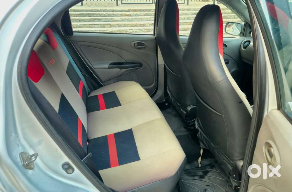 Toyota Etios Liva G Exclusive, 2011, Petrol