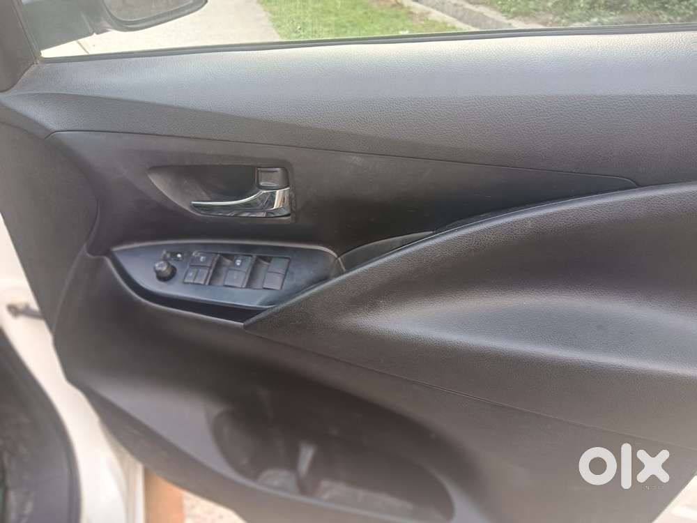Toyota Innova Crysta 2.4 G Mt 8s, 2020, Diesel