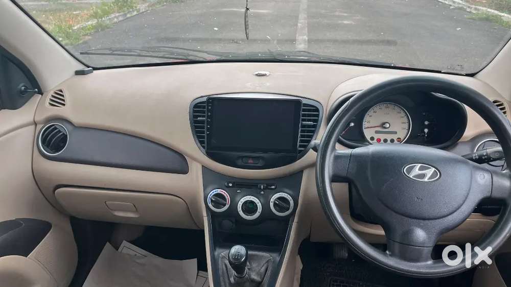 Hyundai I10 Sportz Petrol 2010