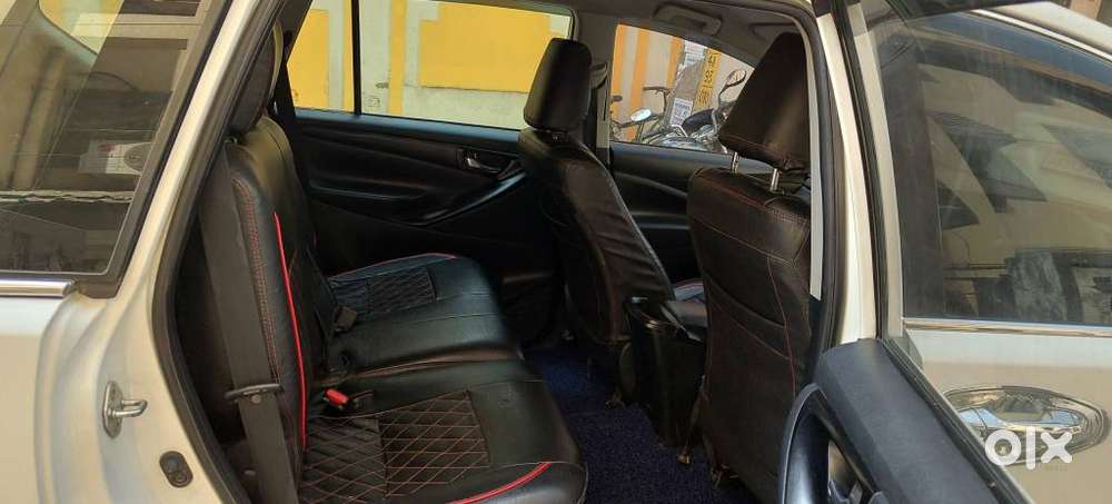 Toyota Innova Crysta 2.4 G Mt 7 Str, 2016, Diesel