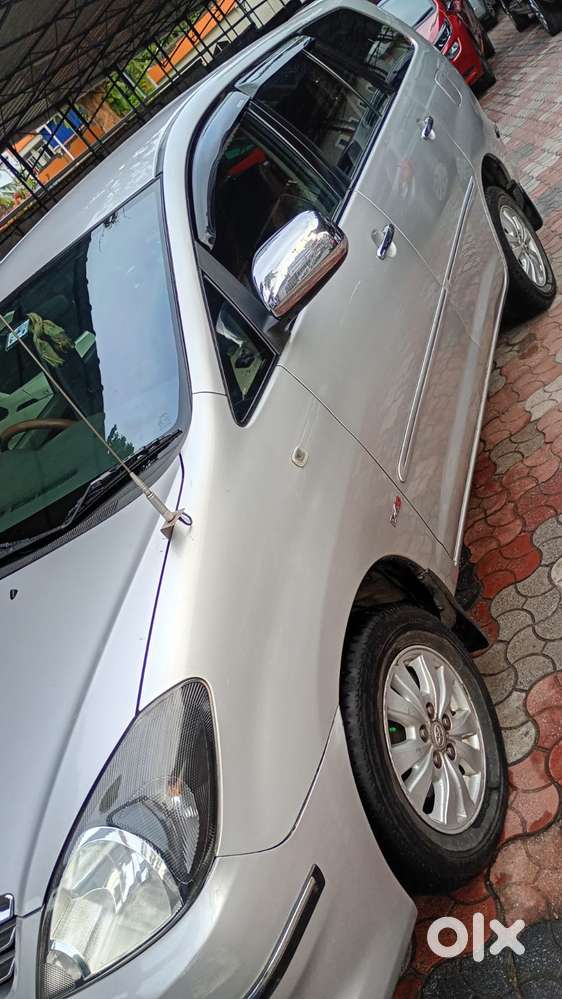 Toyota Innova 2.5 V 7 Str, 2011, Diesel