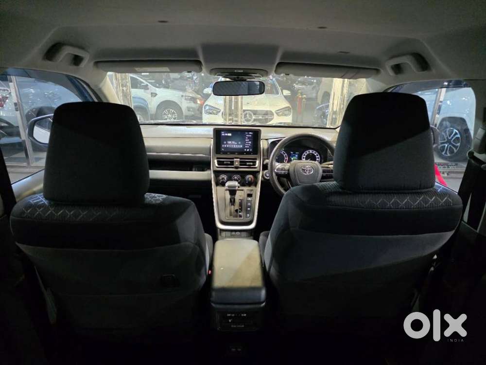 Toyota Innova Hycross 2.0 Gx 7 Str, 2025, Petrol