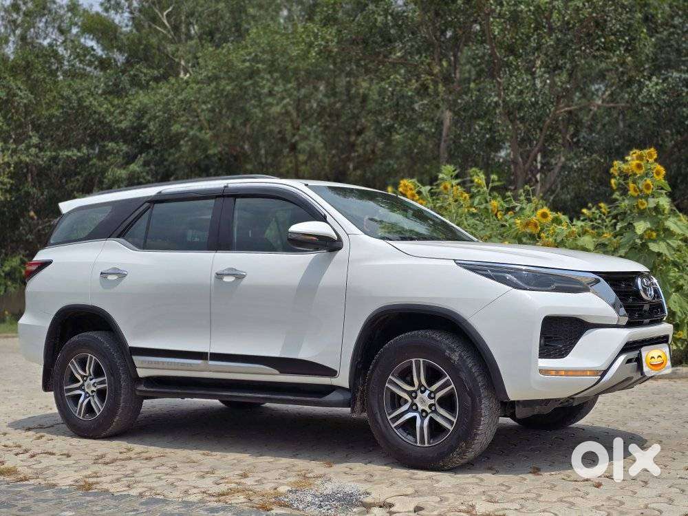 Toyota Fortuner 3.0 4x2 Automatic, 2022, Petrol