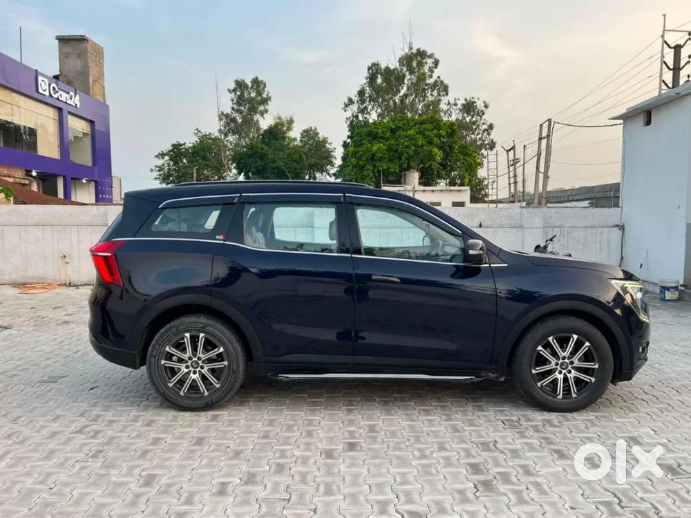 Mahindra Xuv700 2.0 Ax 7 Petrol At Luxury Pack Str, 2022, Petrol