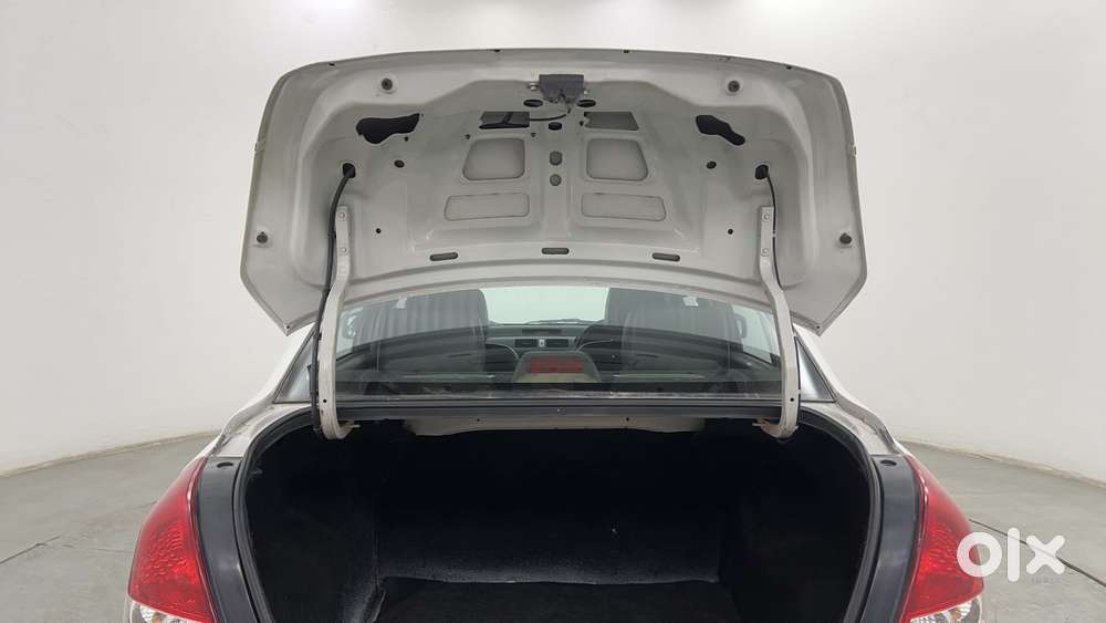 Maruti Suzuki Swift Dzire 1.2 Vxi Bsiv, 2011, Petrol