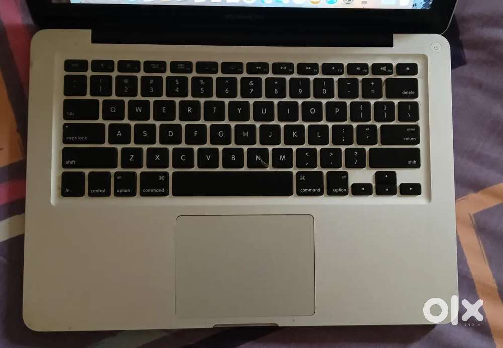 Apple Laptop