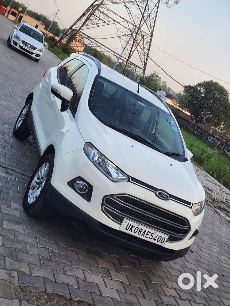 Ford Ecosport Titanium 
Petrol 
Push Button Stat
Full Insurance