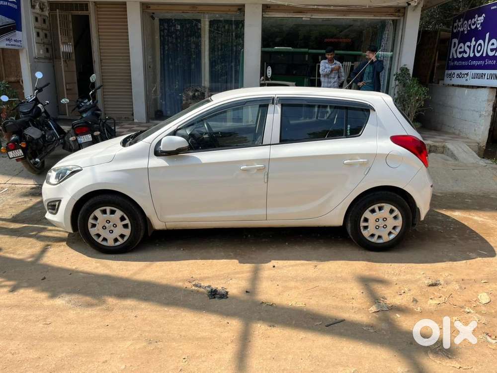 Hyundai I20 2012 Diesel Well Maintained Good Mileage, Direct Customer