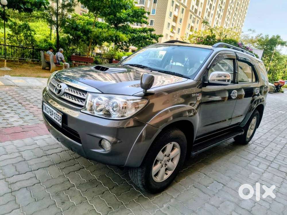 Toyota Fortuner 3.0 4x2 Mt, 2011, Diesel