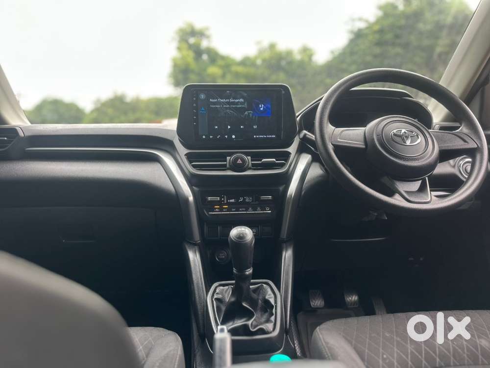 Toyota Petrol Manual 2025