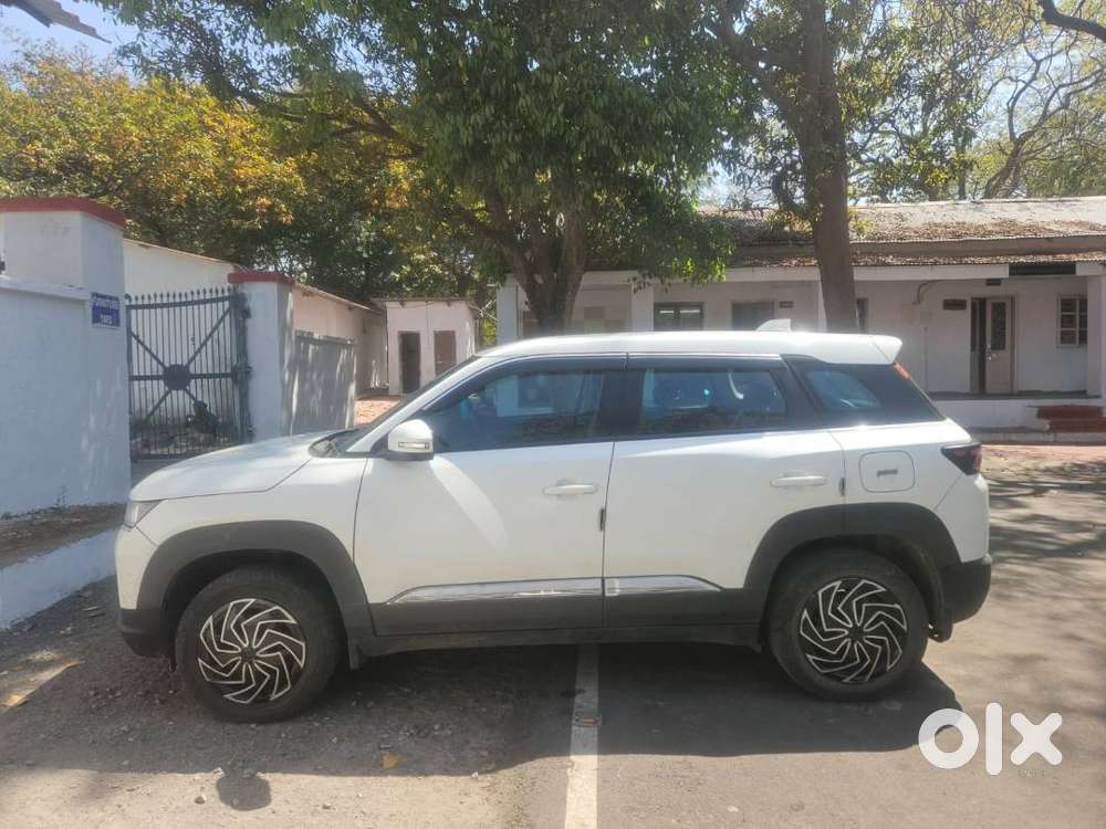 Lxi Breeza Aug 2023 White Colour Finaced &can Be Refinaced Again