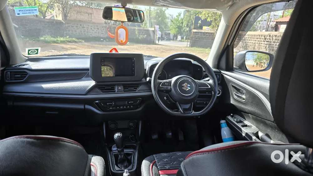 Maruti Swift Vxi (o)  2025 White Advertise By Owner