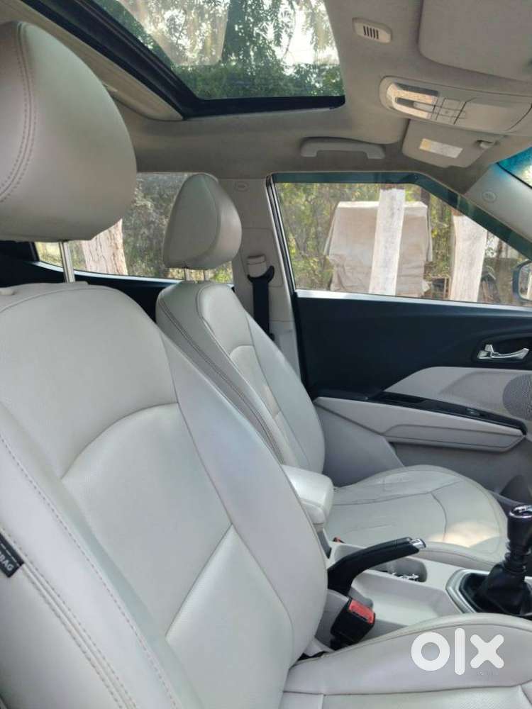 Mahindra Xuv300 W8 Diesel, 2021, Diesel