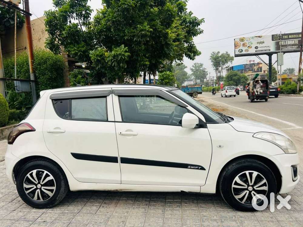Maruti Suzuki Swift Vxi Cng, 2016, Cng & Hybrids