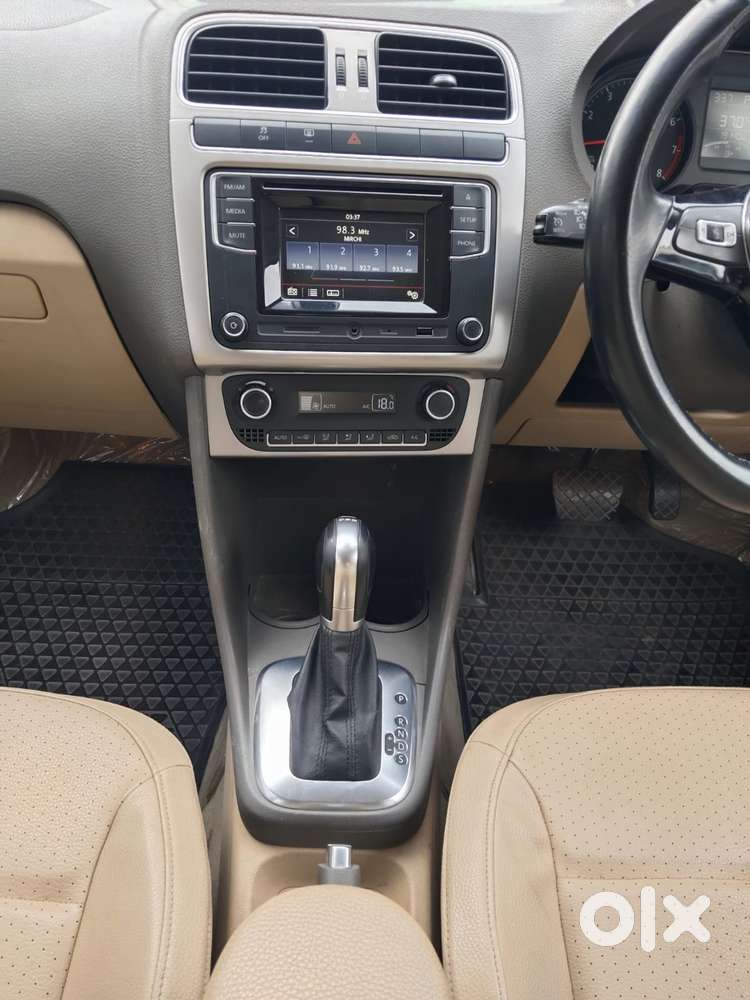 Volkswagen Vento Petrol Highline At, 2016, Petrol