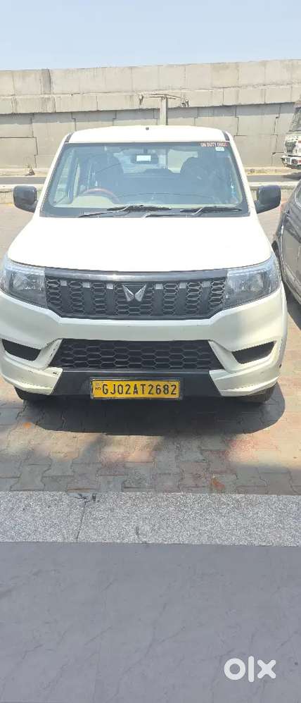 Mahindra Neo N4