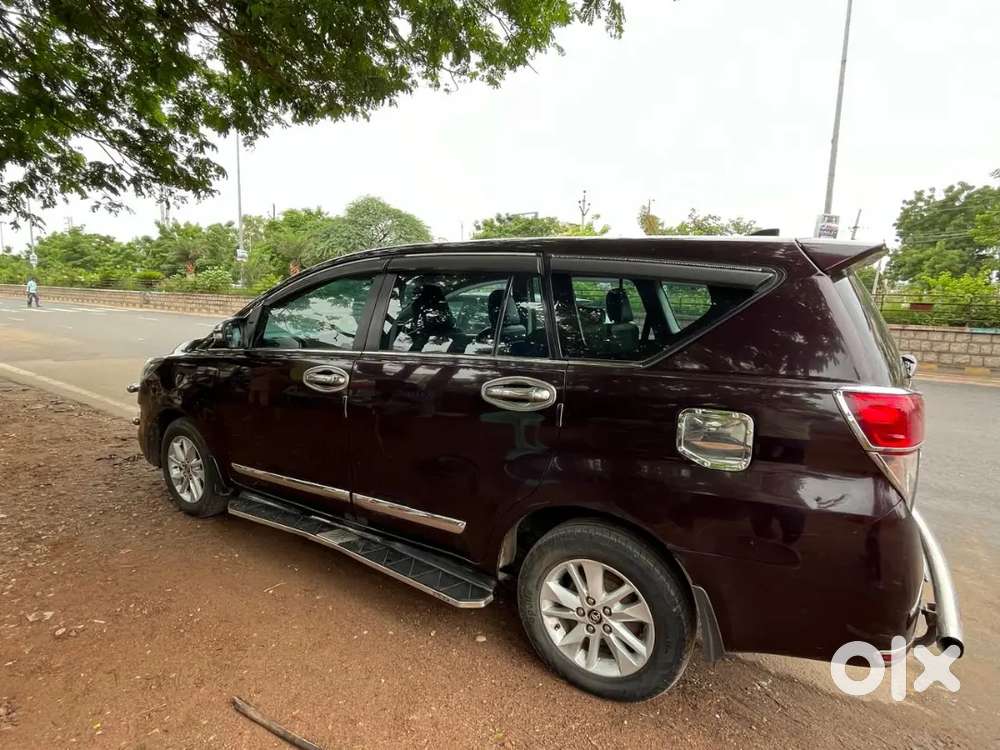Toyota Innova Crysta 2016
