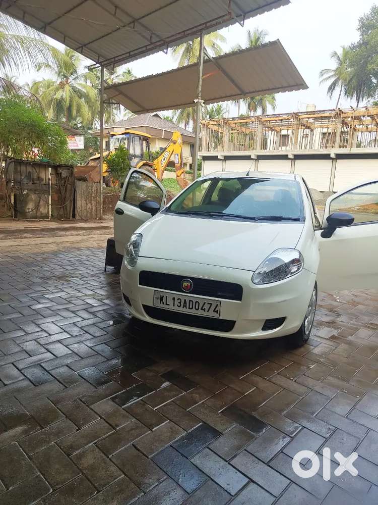 Grande Punto 2014 For Sale, New 2 Tyres, 18+ Milege, Ac, Neat Vehicle