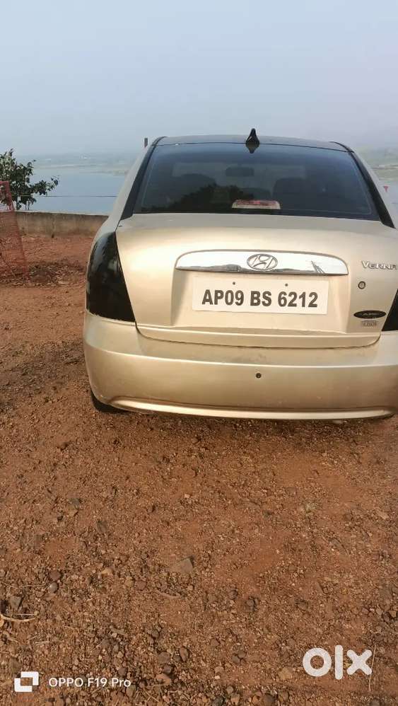Hyundai Verna 2009 Diesel 150000 Km Driven