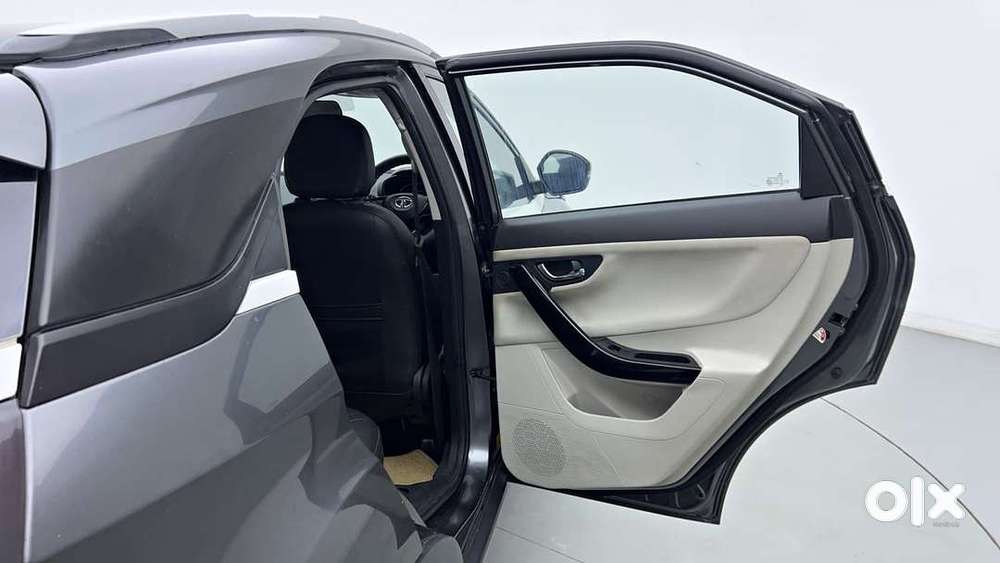 Tata Nexon 1.2 Revotron Xz Plus Dual Tone, 2023, Petrol