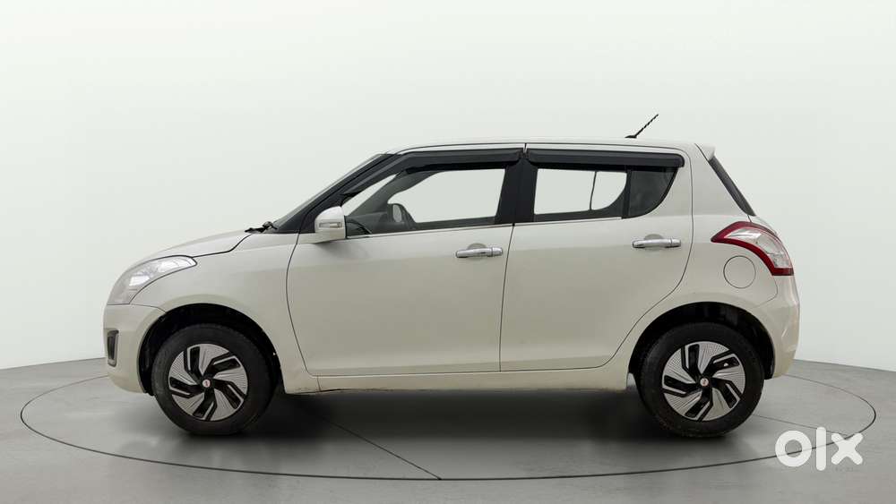 Maruti Suzuki Swift Vxi, 2016, Petrol