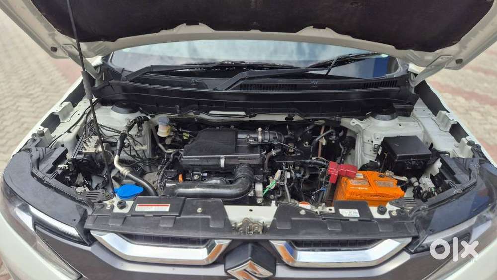 Maruti Suzuki Brezza 1.5 Lxi Smart Hybrid, 2023, Petrol