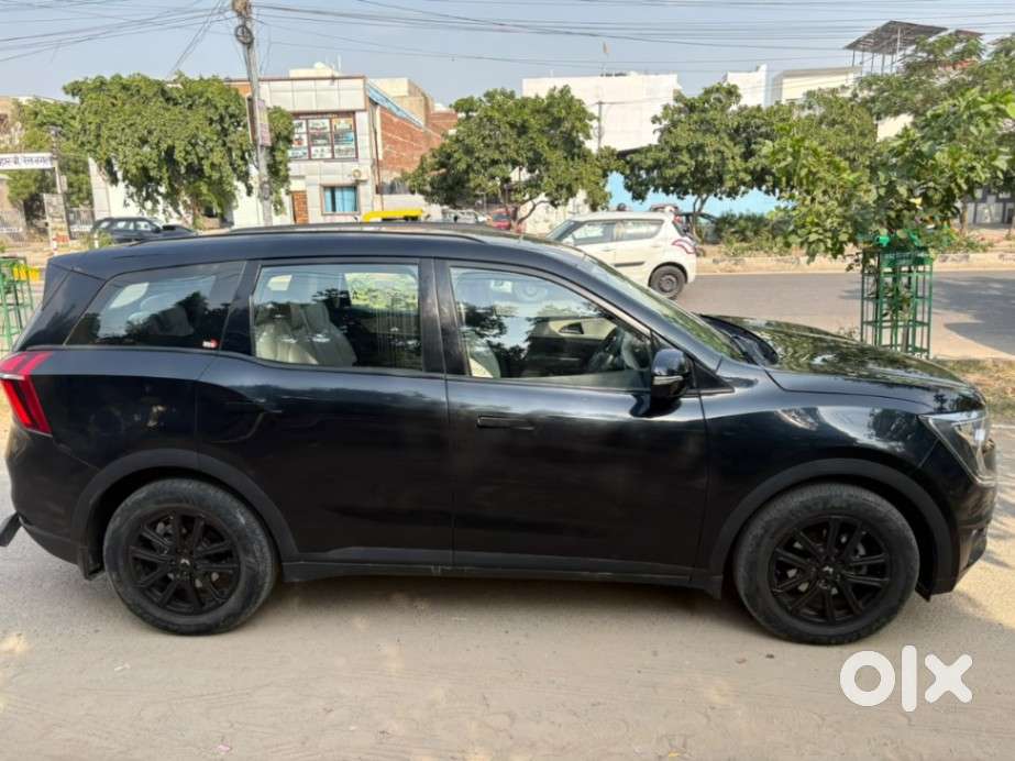 Mahindra Xuv700 Ax7 Luxury Pack Awd, 2024, Diesel