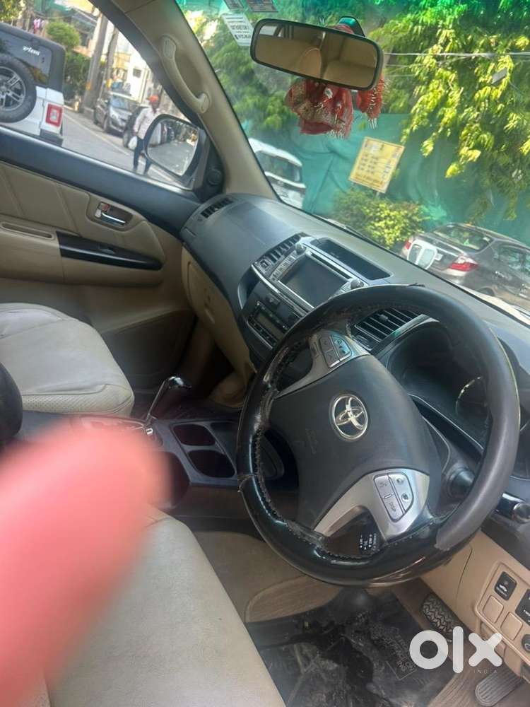 Toyota Fortuner 2016 Diesel 209000 Km Driven