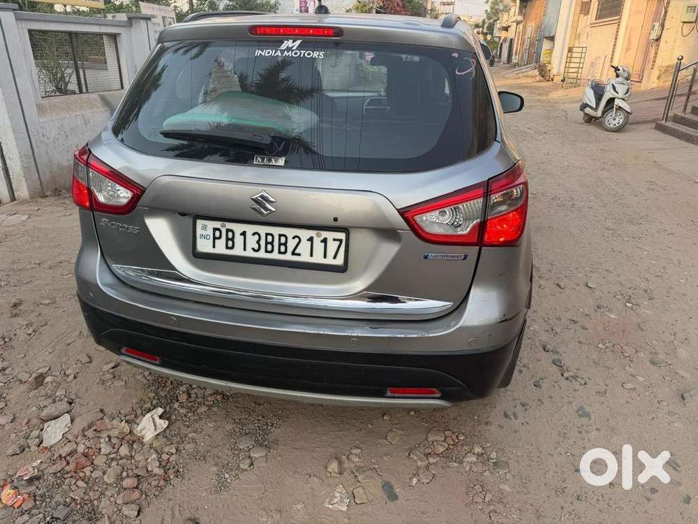 Maruti Suzuki S-cross 2017 Diesel Well Maintained