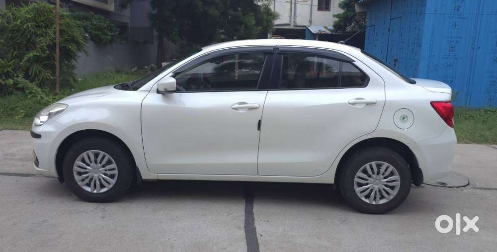 Maruti Suzuki Swift Dzire 1.3 Vxi, 2023, Petrol