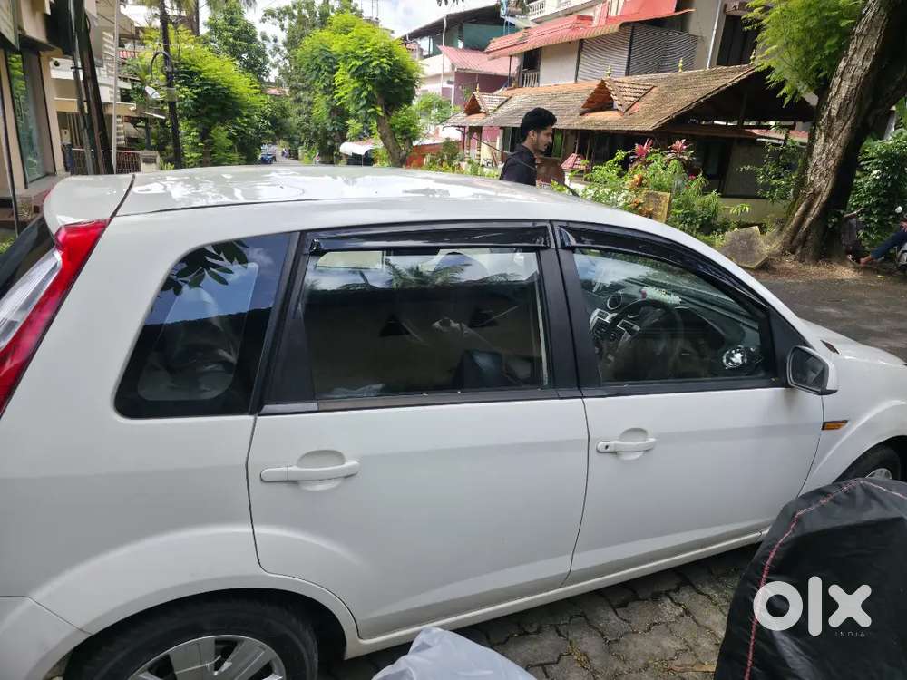 Ford Figo 1.2 Petrol 2010
