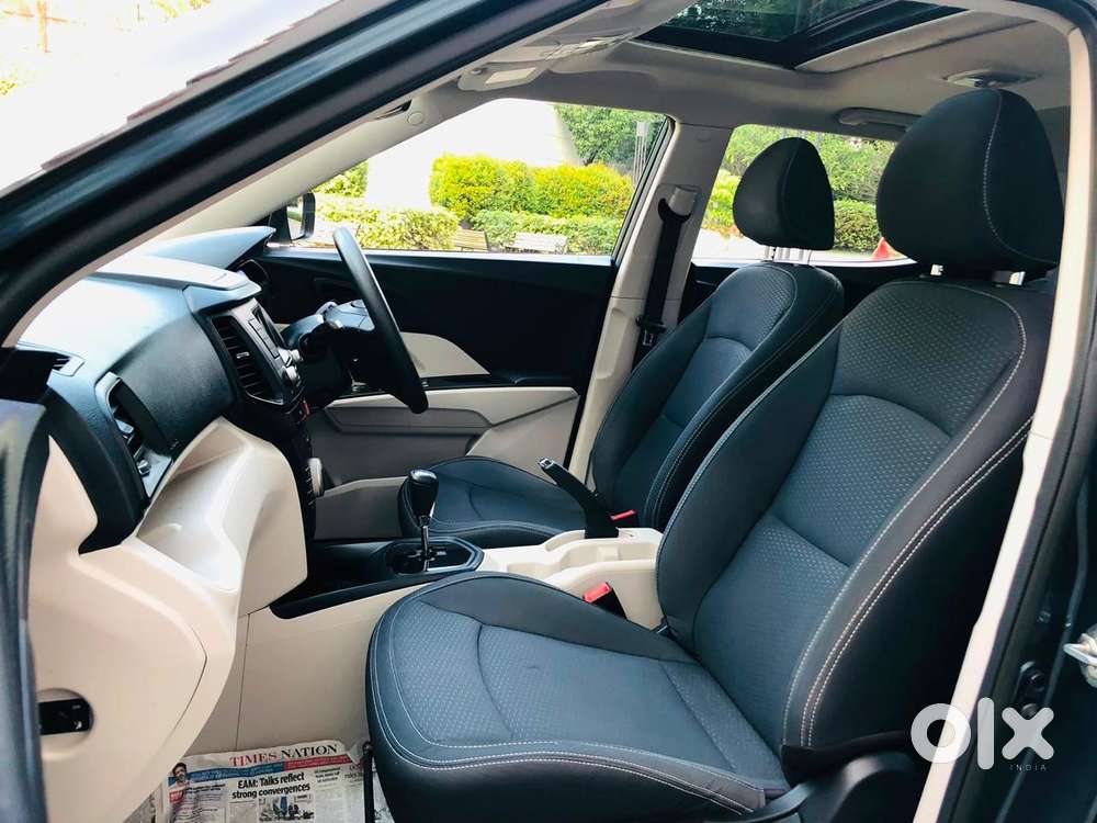 Mahindra Xuv300 W6 Amt Diesel, 2021, Diesel