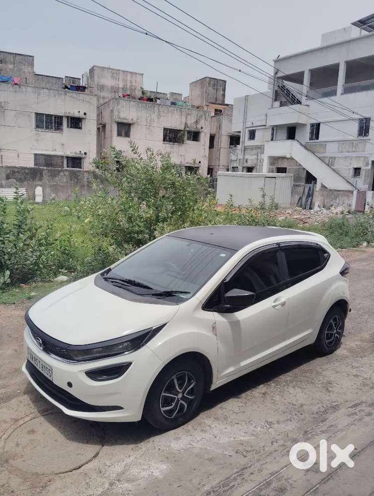 Tata Altroz 1.2 Xe 2023 Petrol Manual