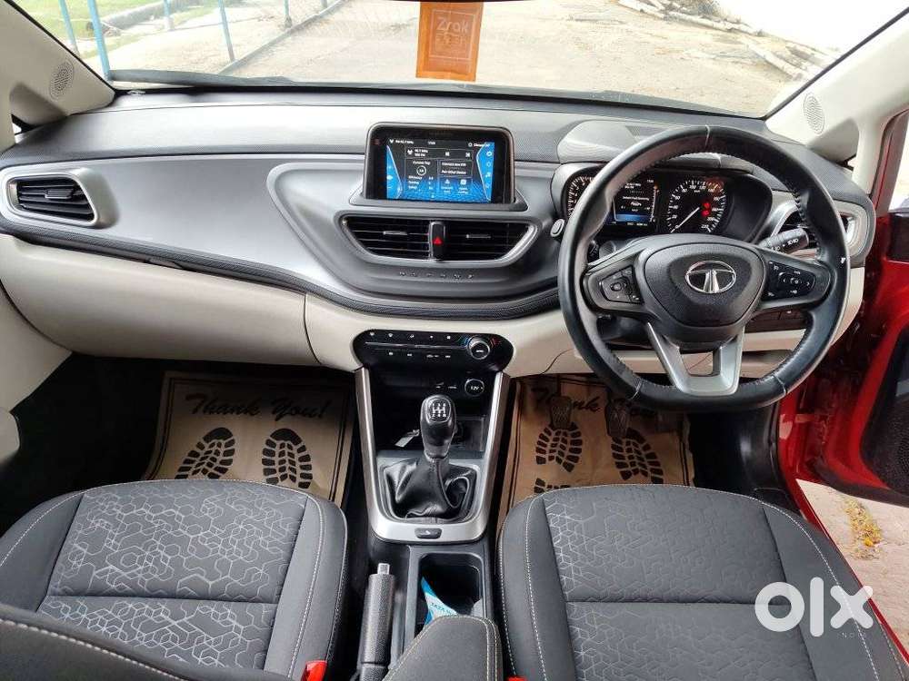 Tata Altroz Xz Plus (s), 2023, Petrol