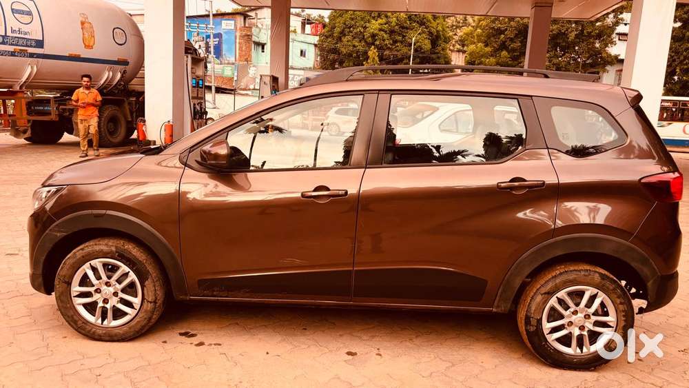Renault Triber Rxt, 2021, Petrol