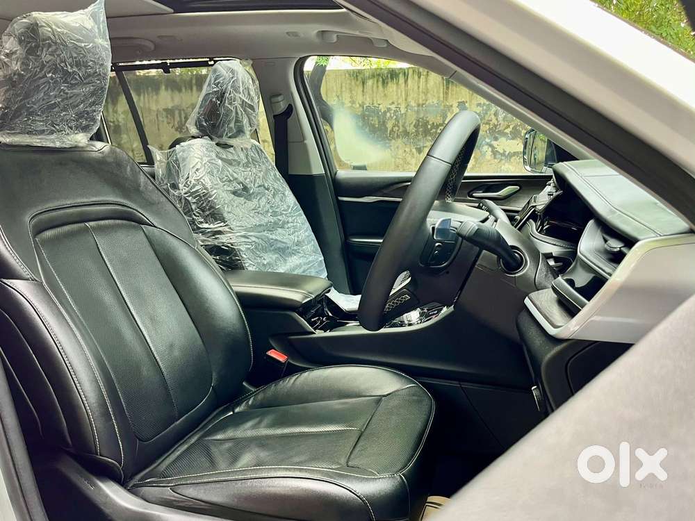 Jeep Grand Cherokee Limited (o) 4x4 At, 2025, Petrol