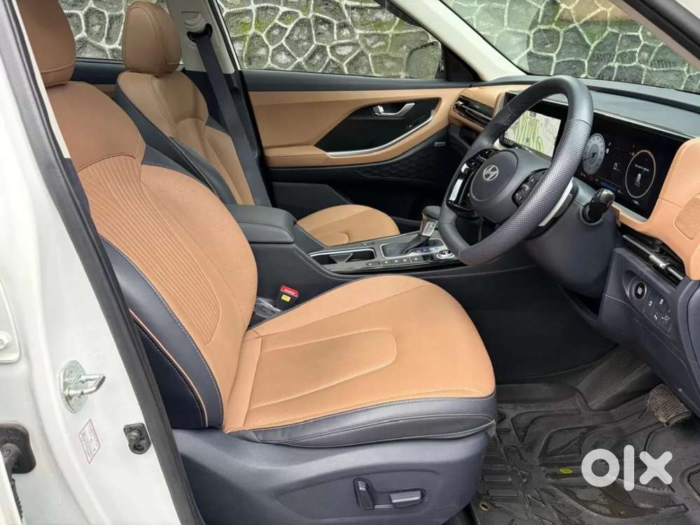 Hyundai Alcazar, 2025, Petrol