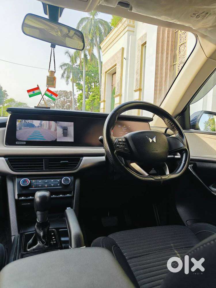 Mahindra Xuv700 2.2 Ax 5 Diesel At 7 Str, 2023, Diesel