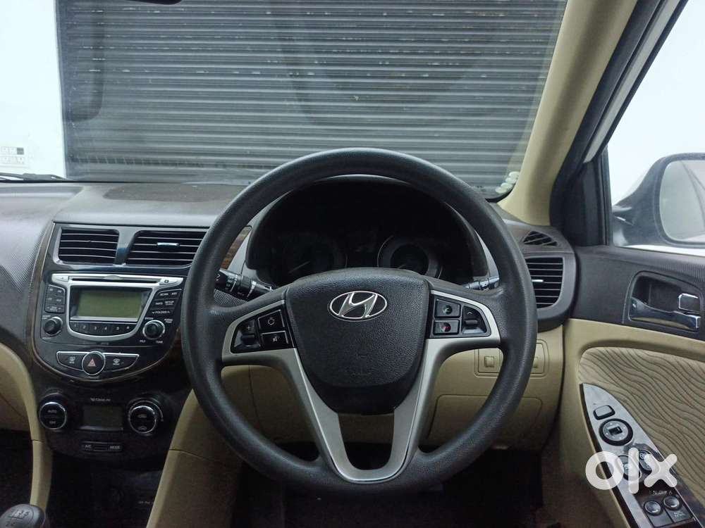 Hyundai Verna Fluidic 1.6 Vtvt Sx, 2013, Petrol